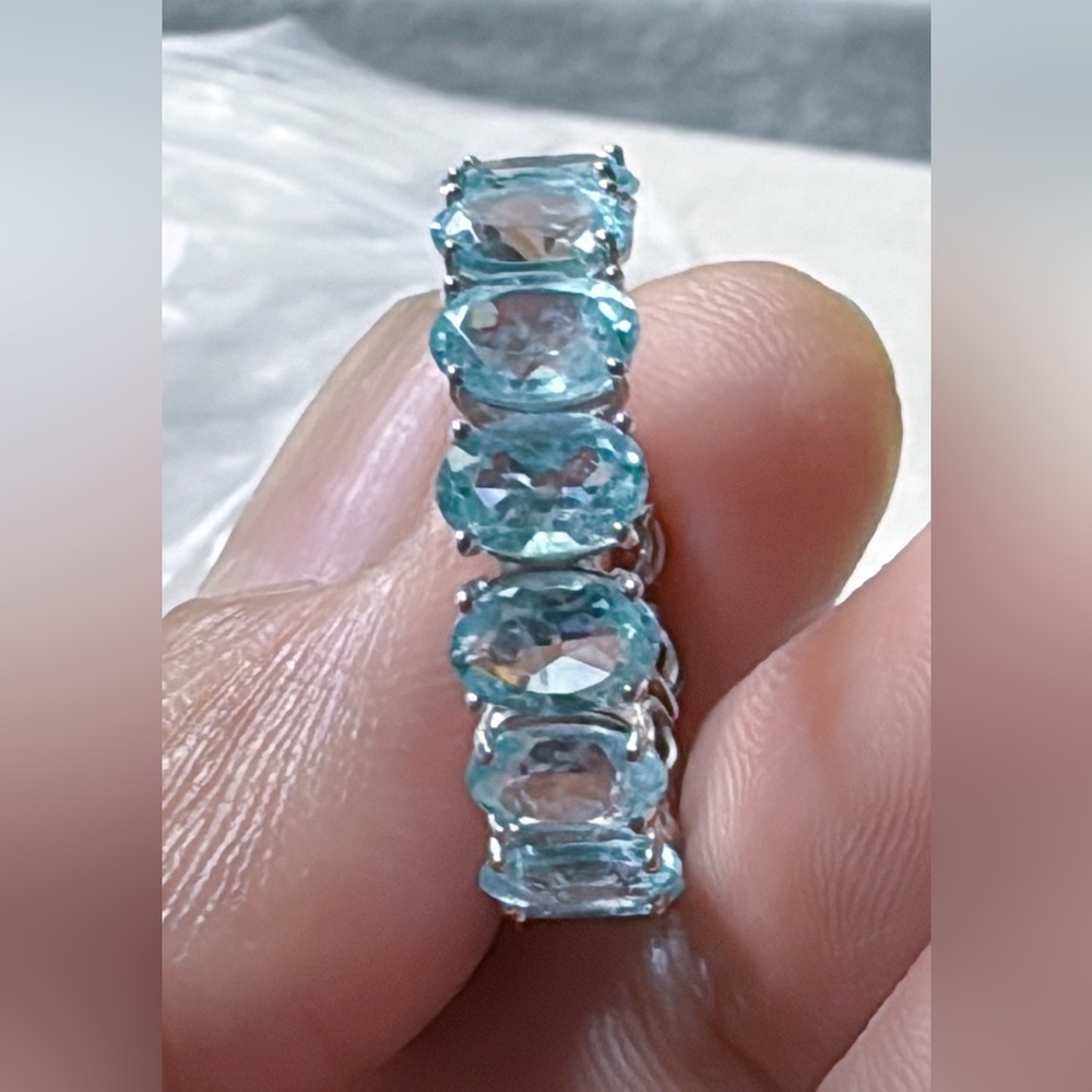 Paraiba tourmaline ring